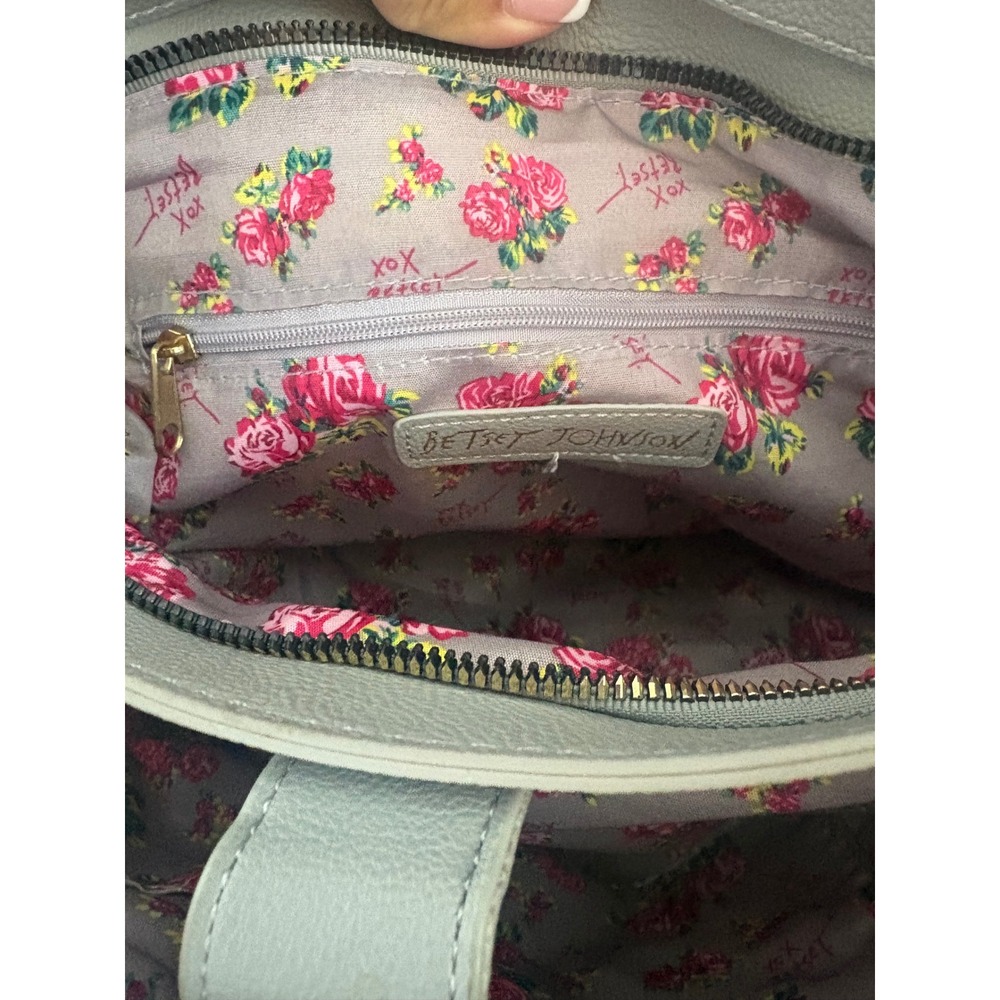 Betsey Johnson Grey Quilted Satchel Heart Lock Scarf Accent Crossbody NWOT - Picture 8 of 8